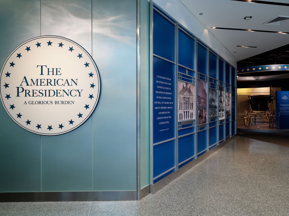 Smithsonian Removes Trump Impeachment Reference